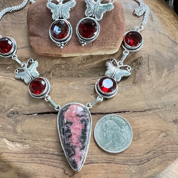 Garnet & rhodochrosite butterfly necklace with earrings - Picture 2 of 10